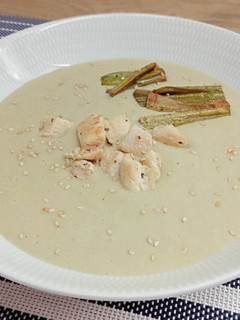 Una foto de Saludable crema de alcachofas con pollo