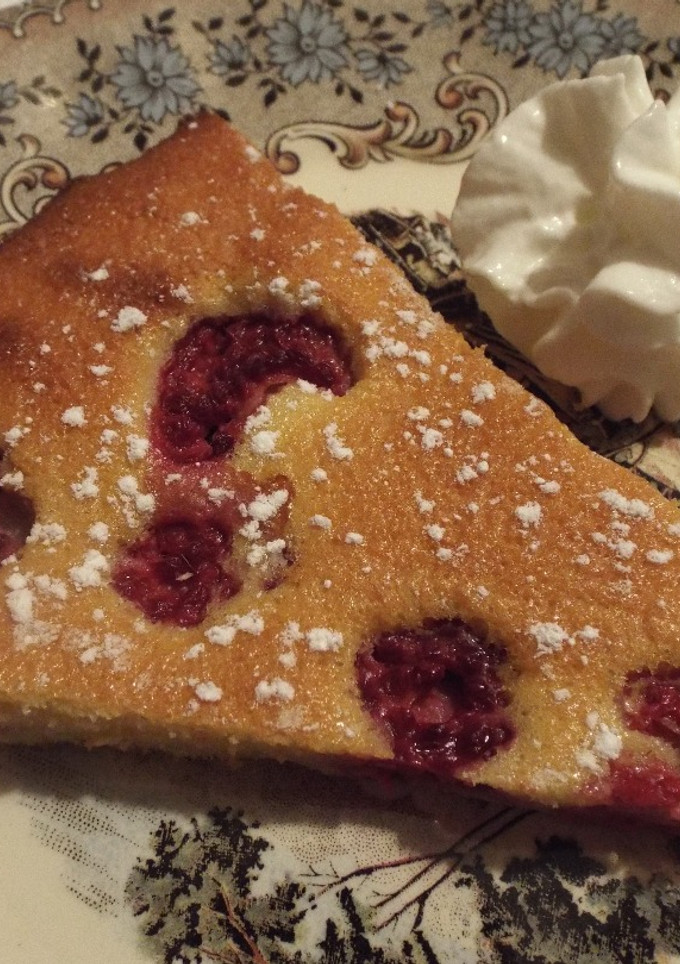Una foto de Clafoutis de frambuesas