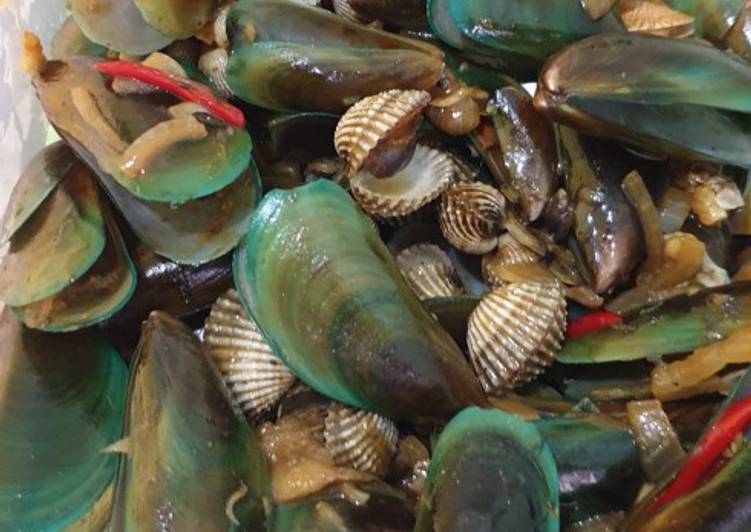 Kerang hijau saos tiram