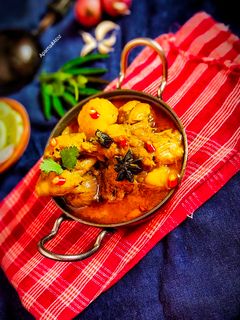 দম চিকেন (Dum chicken recipe In Bengali) রেসিপির প্রধান ছবি