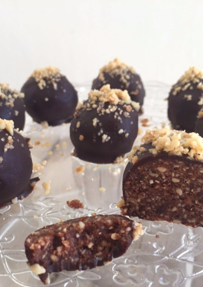 Una foto de Bolitas de chocolate estilo "Ferrero"