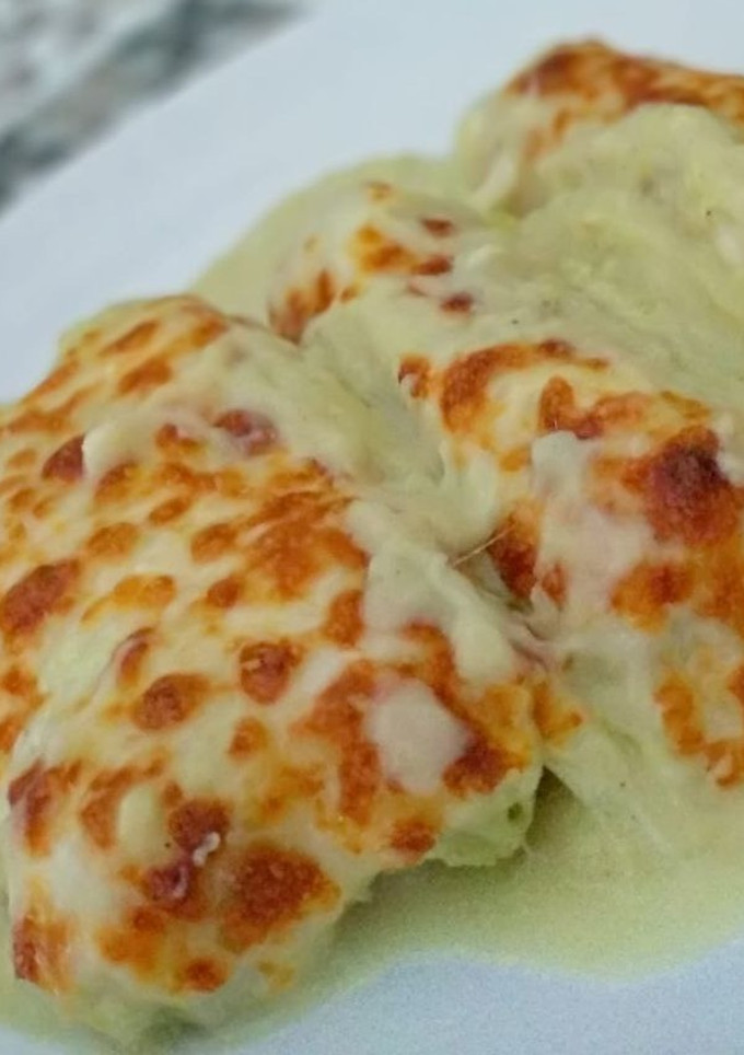 Una foto de Canelones light de puerro con bechamel de calabacín para dieta