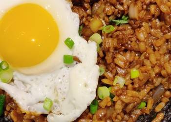 How to Prepare Yummy Nasi Goreng Fried Rice with XO sauce