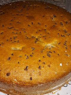 Una foto de Torta de vainilla con toping de chocolate