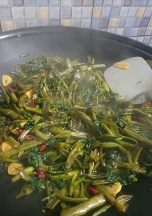 Foto resep Oseng kangkung simple