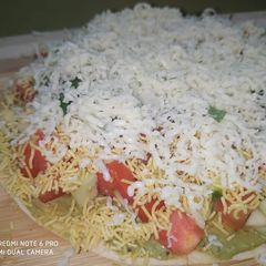 A picture of Khakra chaat.