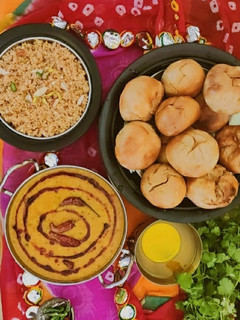दाल बाटी चूरमा (daal Baati churma recipe in Hindi) रेसिपी मुख्य फोटो