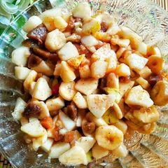 A picture of Tradational Fruit Chaat.