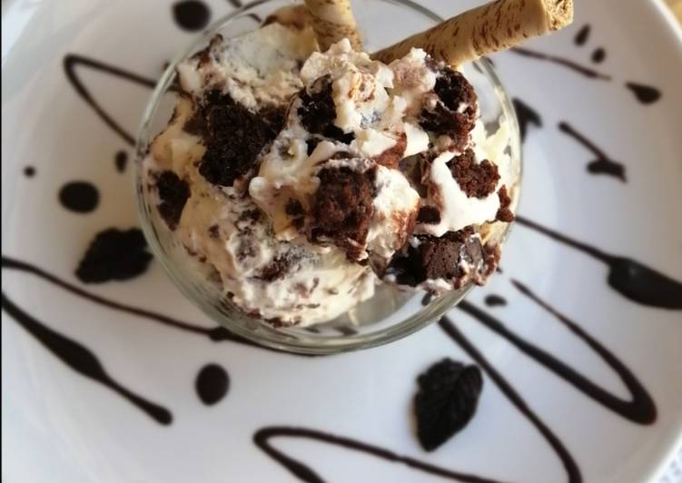 Recipe of Favorite Vanilla Brownie Ice-cream