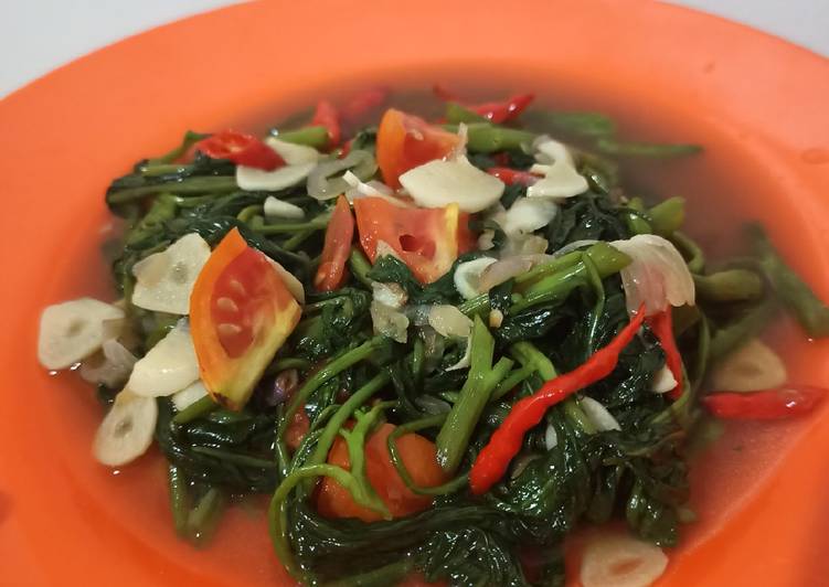 Cah Kangkung Ala Anak Kost