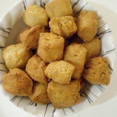 A picture of Coconut chinchin.