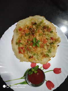 રવા ઉતપમ રેસીપી મુખ્ય ફોટો