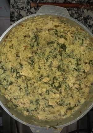 Una foto de Arroz con Pollo y Espinacas