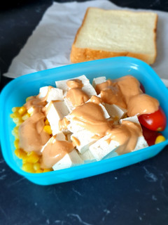 A picture of Simple peanut butter sauce.