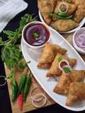 પંજાબી આલુ સમોસા (Punjabi Aalu Samosa Recipe in Gujarati)