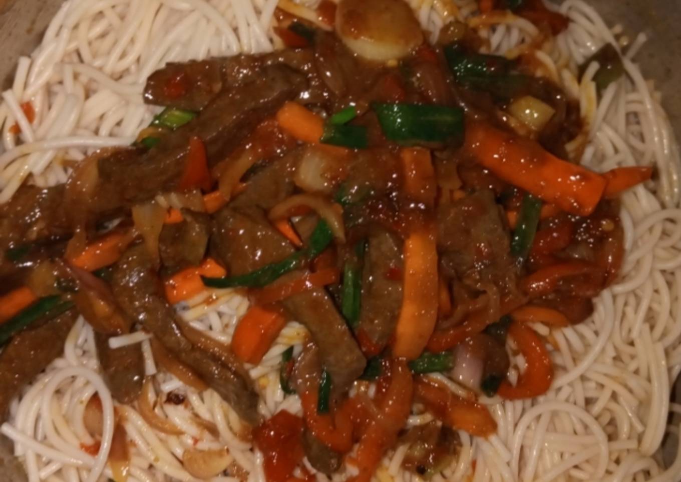Spaghetti and liver sauce