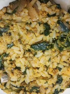 முருங்க கீரை சாதம் (murunga keerai Saatham Recipe in Tamil) செய்முறை முக்கிய புகைப்படம்