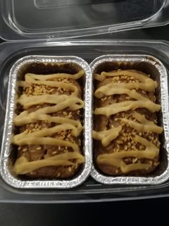 صورة لوصفة كيكة التمر بالشوفان و صلصة الطحينية النباتية (صيامي)