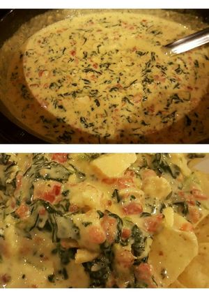 A picture of Cheesy Spinach Bacon Grilled Chicken Dip.