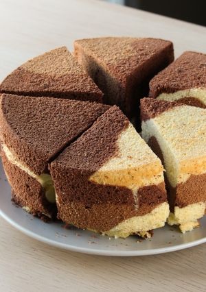 A picture of Marble Chiffon Cake / Tri-Color Chiffon.