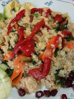 Una foto de Salteado de kale con quinoa