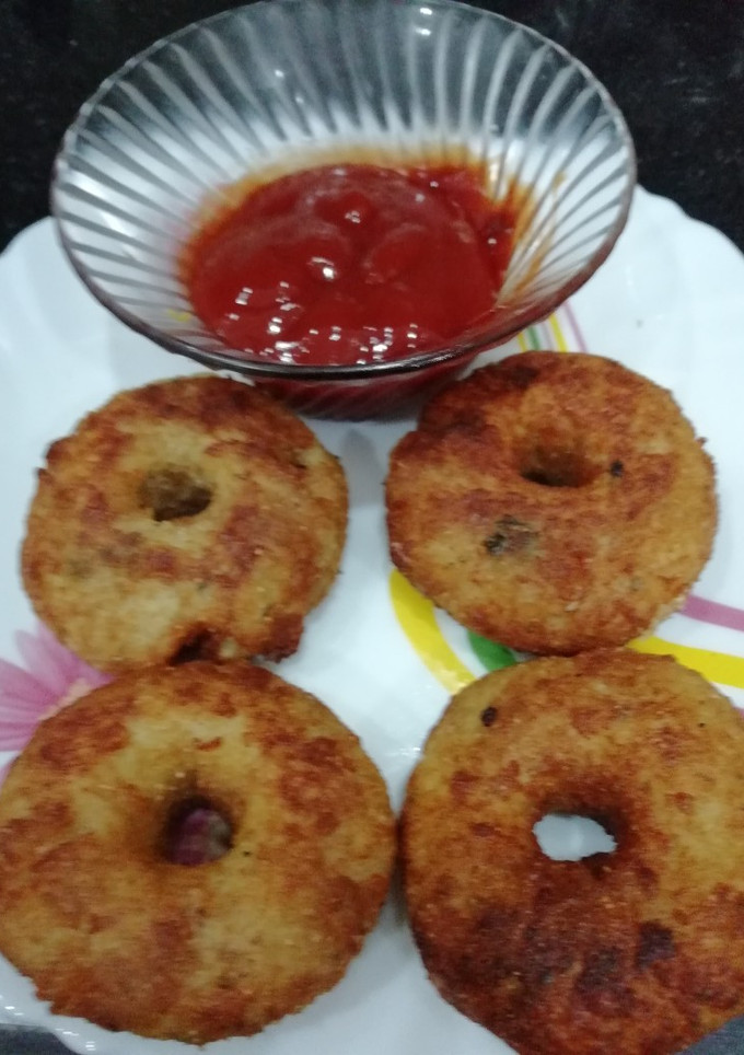 A picture of Potato semolina rings.