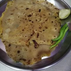 A picture of Aloo Paratha.