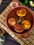 Chanar Dalna (Bengali Cottage cheese and potato curry)