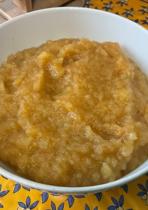 Une photo de Compote de pommes vanille cannelle