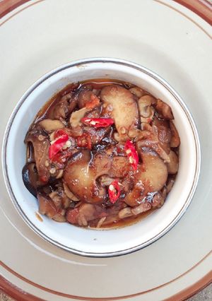 Foto resep Tumis Pedas Manis Jamur Shitake dan Jamur Champignon