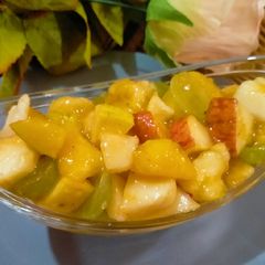 A picture of Juicy Fruit Chaat.