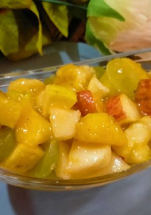 A picture of Juicy Fruit Chaat.