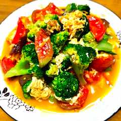 黑柿西蘭花炒雞蛋（創意料理）-レシピのメイン写真