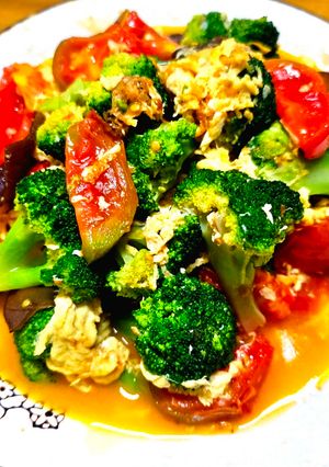黑柿西蘭花炒雞蛋（創意料理） 的食譜成品照片