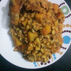 A picture of Beans & plantain porridge.