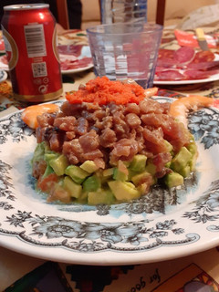 Foto principal de Tartar de atún y aguacate