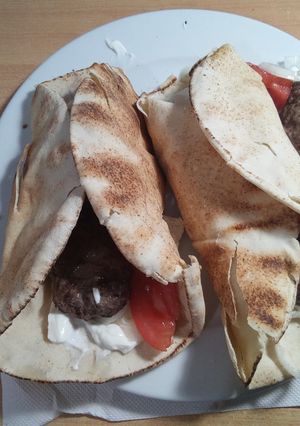 Φωτογραφία της συνταγής Πίτα μπέργκερ... σε αραβική πίτα