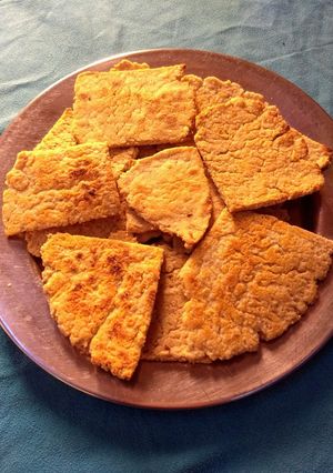 Una foto de Galletitas tipo crackers de avena y queso