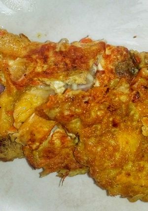 A picture of Potatoes with egg.