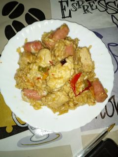 Una foto de Risotto de pollo y salchichas con nata en la cecofry 4D