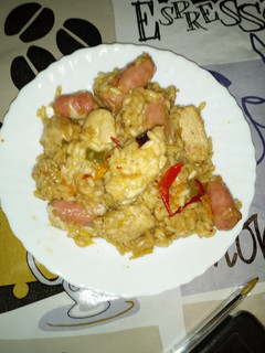 Una foto de Risotto de pollo y salchichas con nata en la cecofry 4D