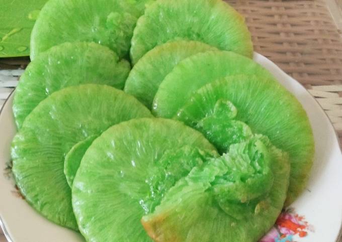 Kue cucur pandan bersarang