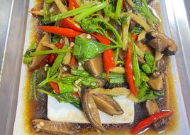 เต้าหู้อ่อนนึ่งซีอิ้วเจ
