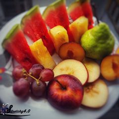 A picture of Fruit decoration for get-togethers.