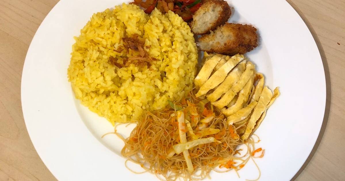 15 resep nasi kuning karakter enak dan sederhana ala