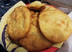 Una foto de Sopaipillas✔️rica receta para los días fríos 🥶