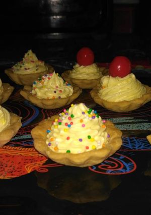 A picture of Creamy lemon Tart.