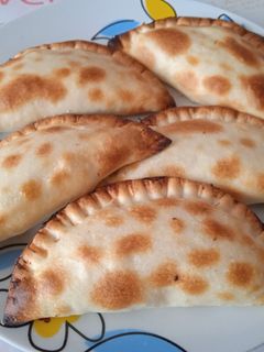 Una foto de Empanadillas de calabacín y queso