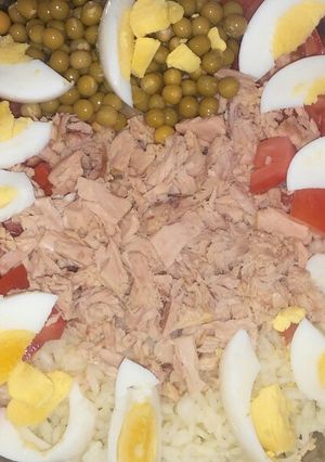 Una foto de Ensalada de atún con arroz