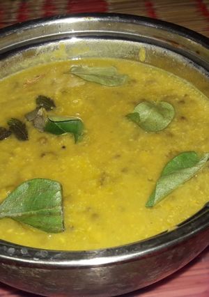 சிறுபயர் மத்தங்ஙா எரிசேரி(பாசிப்பயறு ‌பூசணி‌) (Sirupayaru matthanka eriseri recipe in tamil) செய்முறை முக்கிய புகைப்படம்